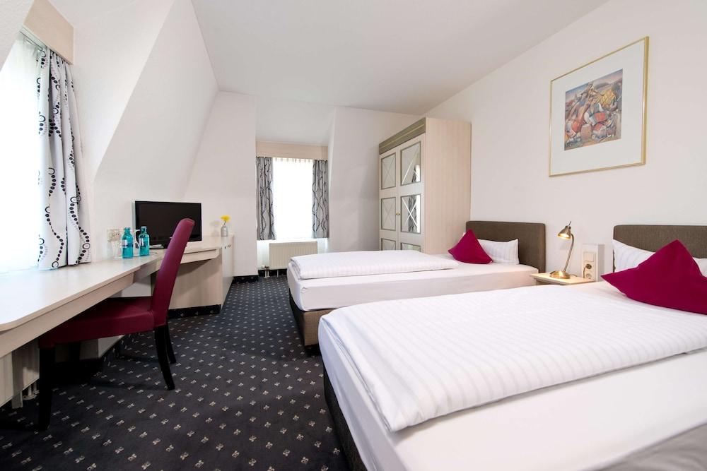 Achat Hotel Reilingen Walldorf ภายนอก รูปภาพ